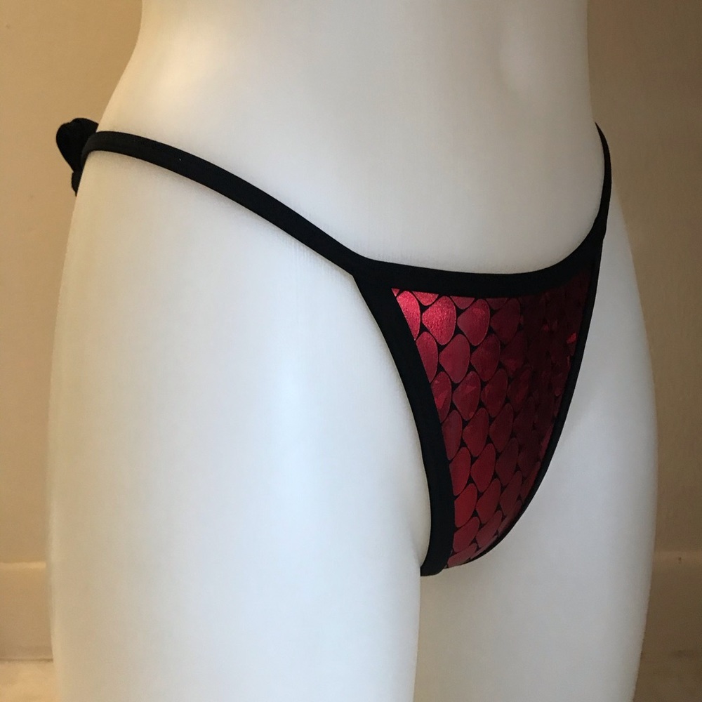 Bikini - Picture 5 of 7